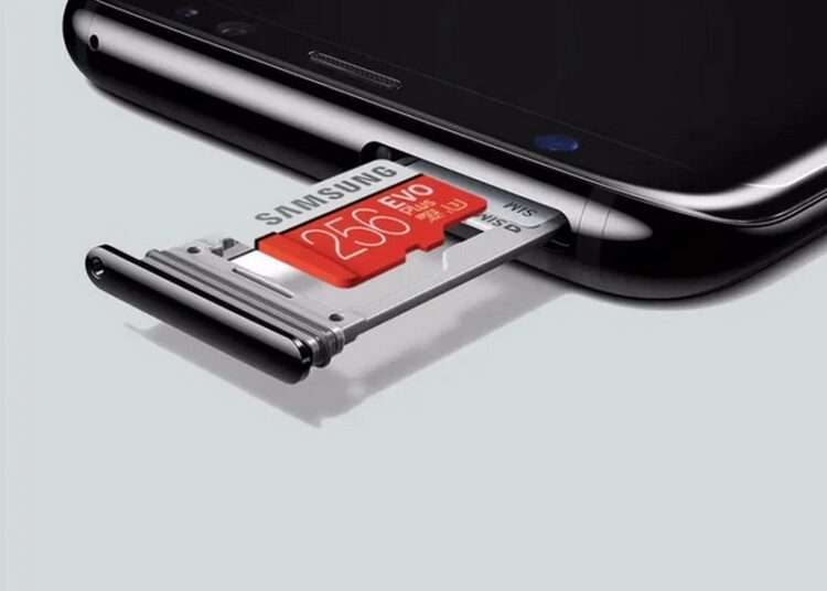 Thẻ nhớ là thiết bị lưu trữ dữ liệu di động